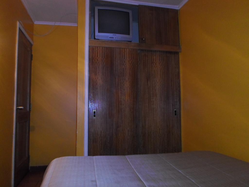 Hostal Fx Puerto Montt Habitación foto